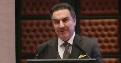 Prof Dr. Avşar: "Çocuklarımız ve Dijital Dünyada İnsan Kalabilmek…"