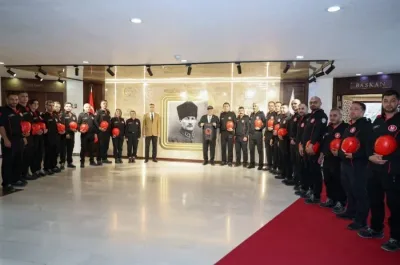 KEÇ-TİM Arama ve Kurtarma Ekibi’ne akreditasyon peçlerini Başkan Özarslan takdim etti