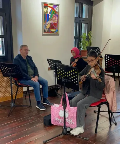 Kars Valisi Ziya Polat, Sanat Evi'nde kursiyerlerle buluştu